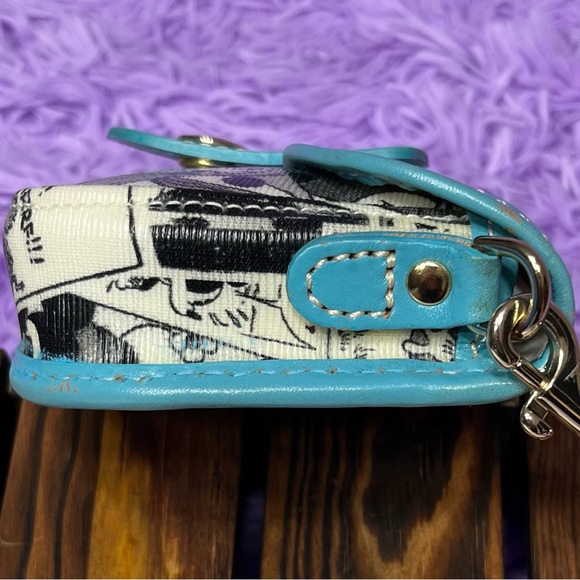 RARE DOONEY & BOURKE Women’s DISNEY Mickey Comics Wristlet/Wallet/Clutch - Picture 7 of 16